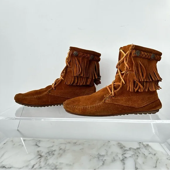 Minnetonka UO Brown Suede Ankle Moccasin Boot Size 8 Native Indian lace up shoe - Picture 3 of 12